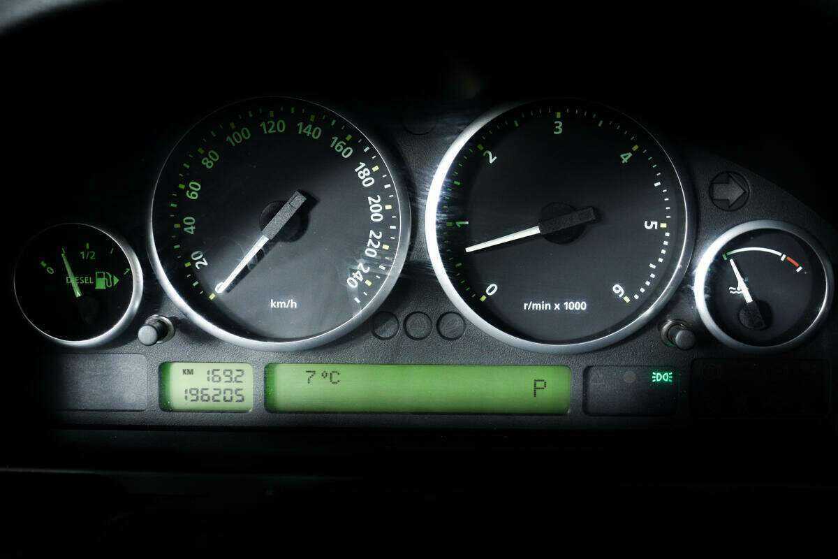 Land Rover Range Rover с пробегом — 2007 год. Фото: #9