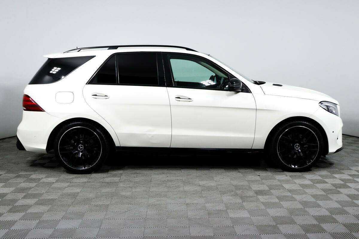 Mercedes-Benz GLE AMG с пробегом — 2017 год. Фото: #3