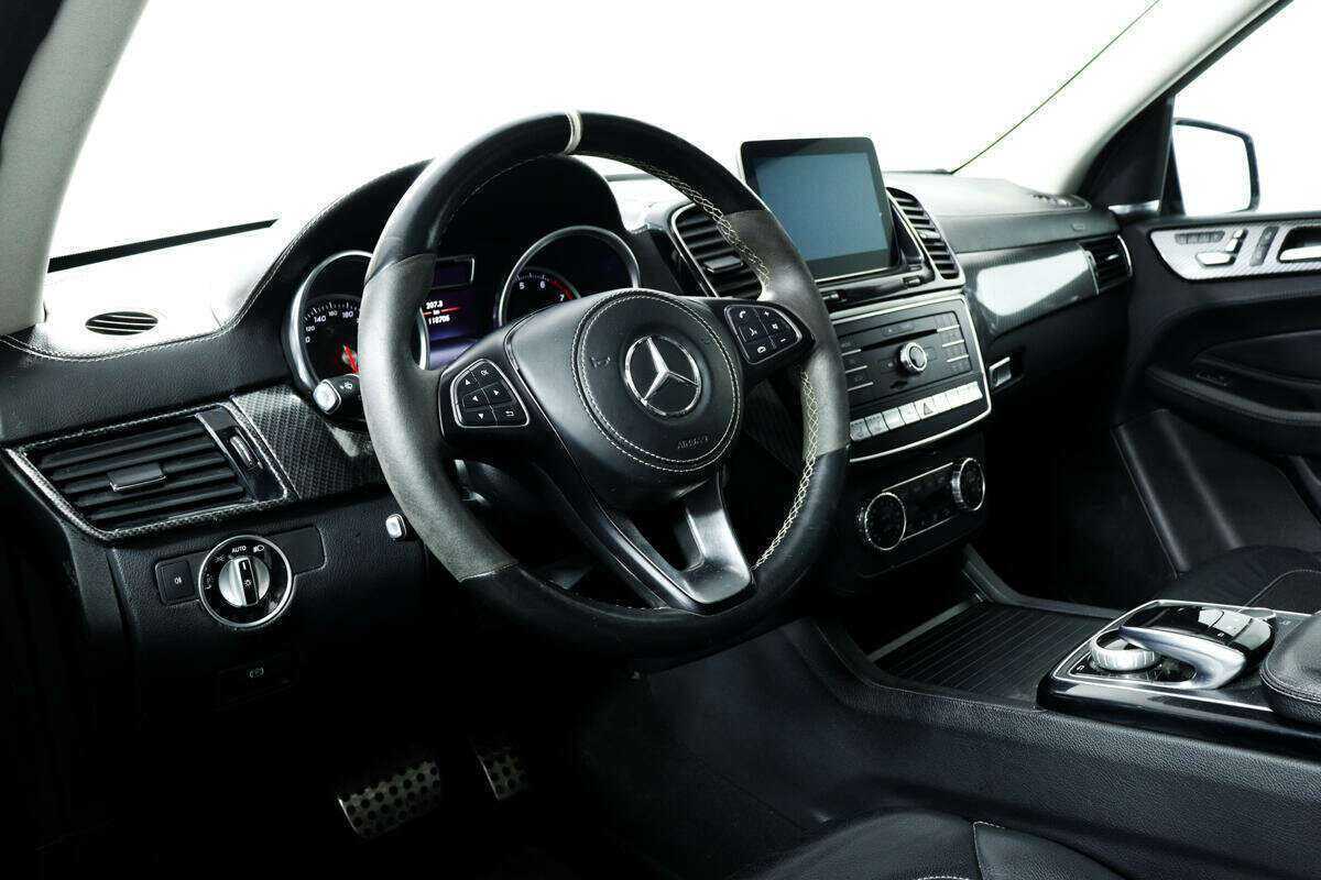 Mercedes-Benz GLE AMG с пробегом — 2017 год. Фото: #12