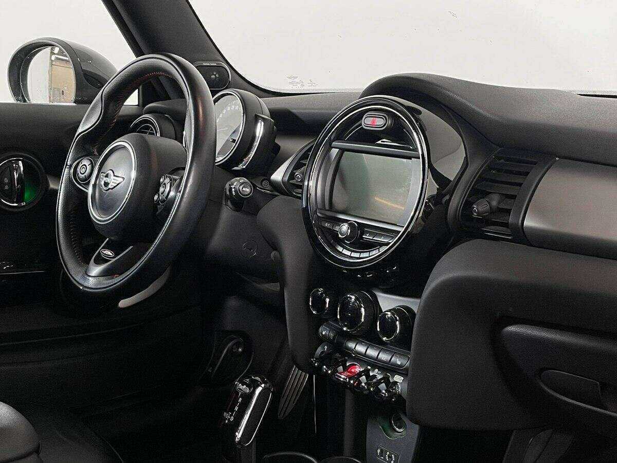 Mini Hatch с пробегом — 2018 год. Фото: #8