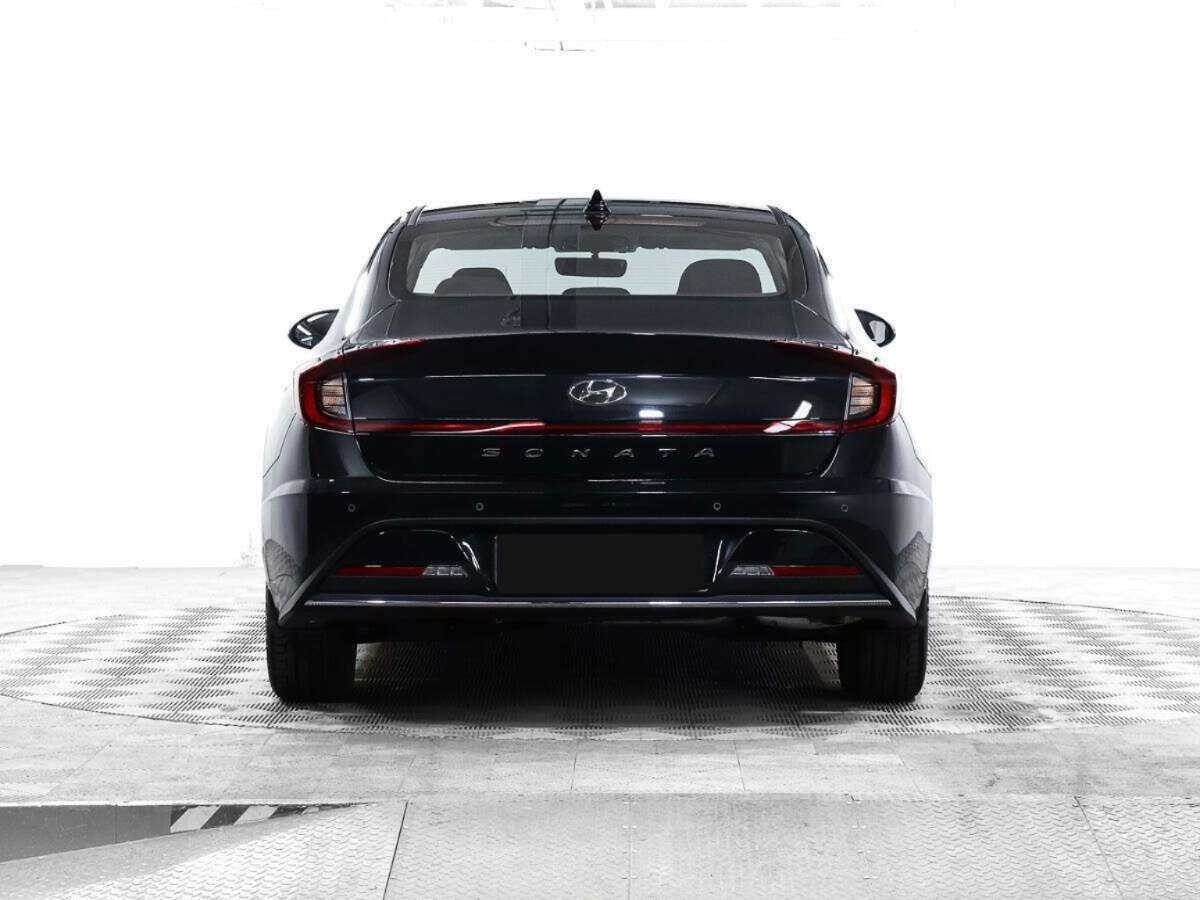 Hyundai Sonata с пробегом — 2023 год. Фото: #5