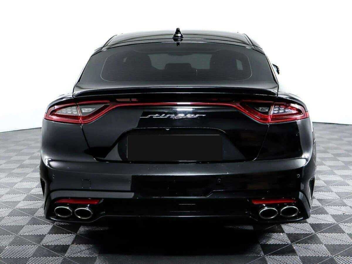 Kia Stinger с пробегом — 2018 год. Фото: #5