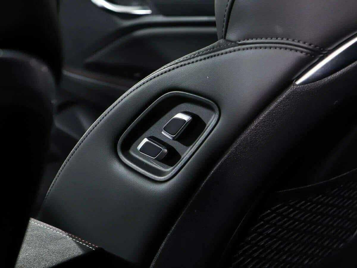 Geely Tugella с пробегом — 2023 год. Фото: #25