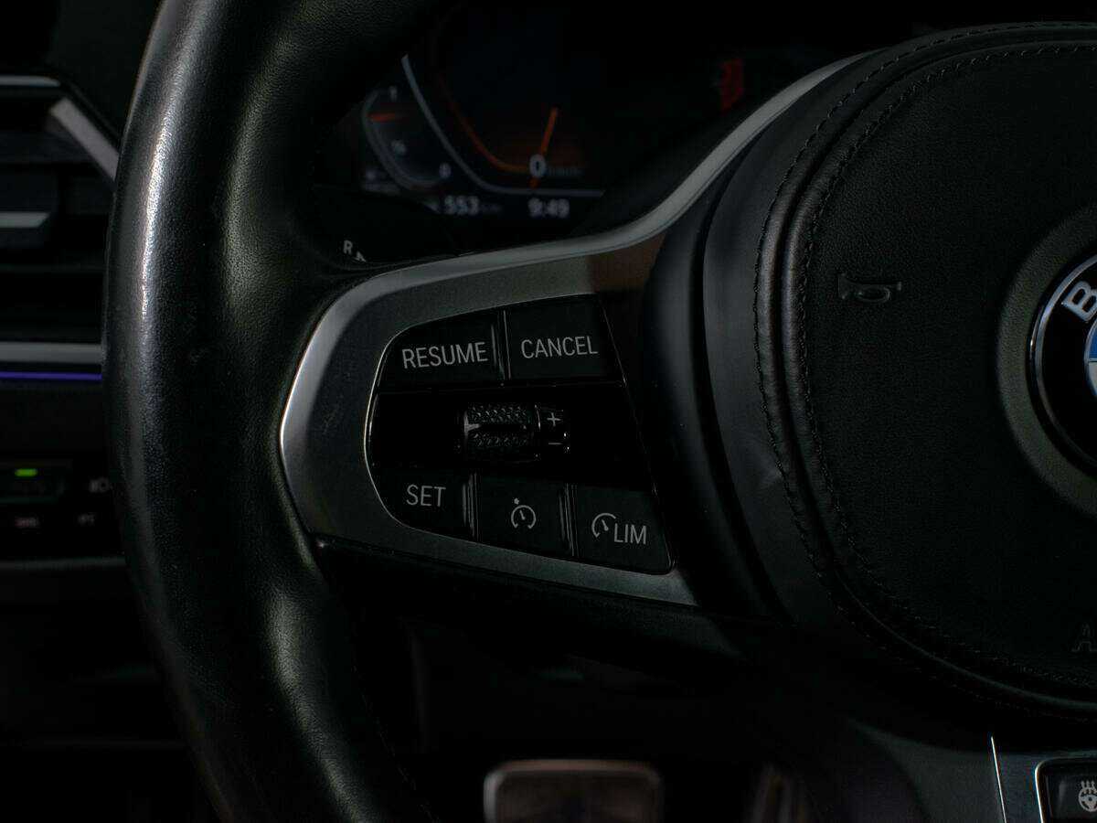 BMW 3 серии с пробегом — 2021 год. Фото: #11