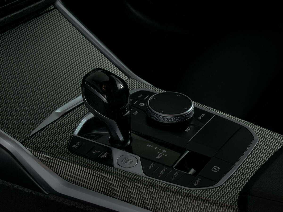 BMW 3 серии с пробегом — 2021 год. Фото: #12