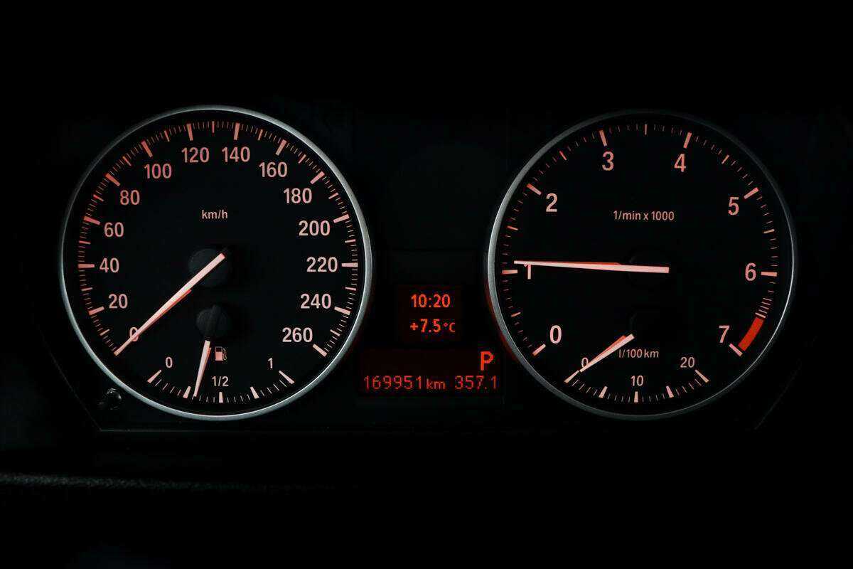 BMW X1 с пробегом — 2012 год. Фото: #9