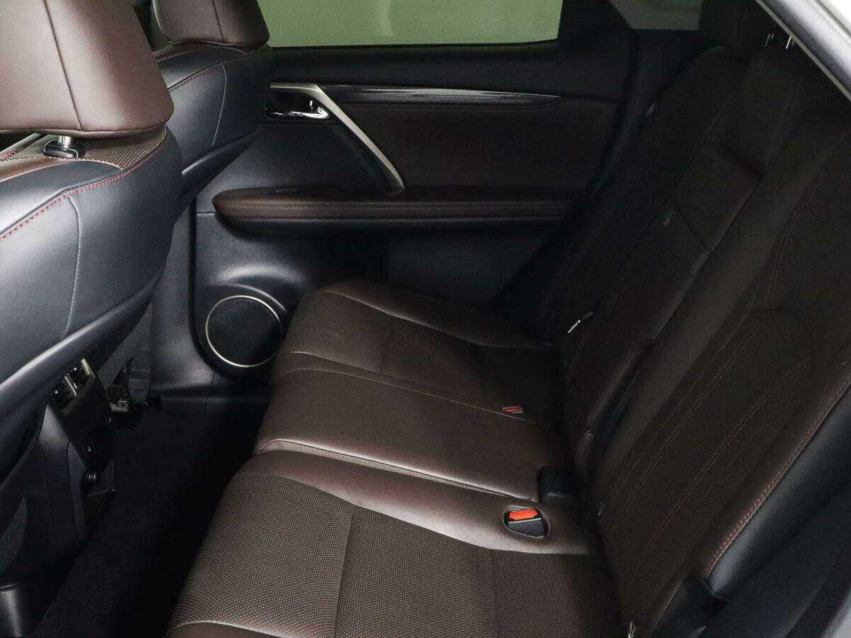 Lexus RX с пробегом — 2017 год. Фото: #6