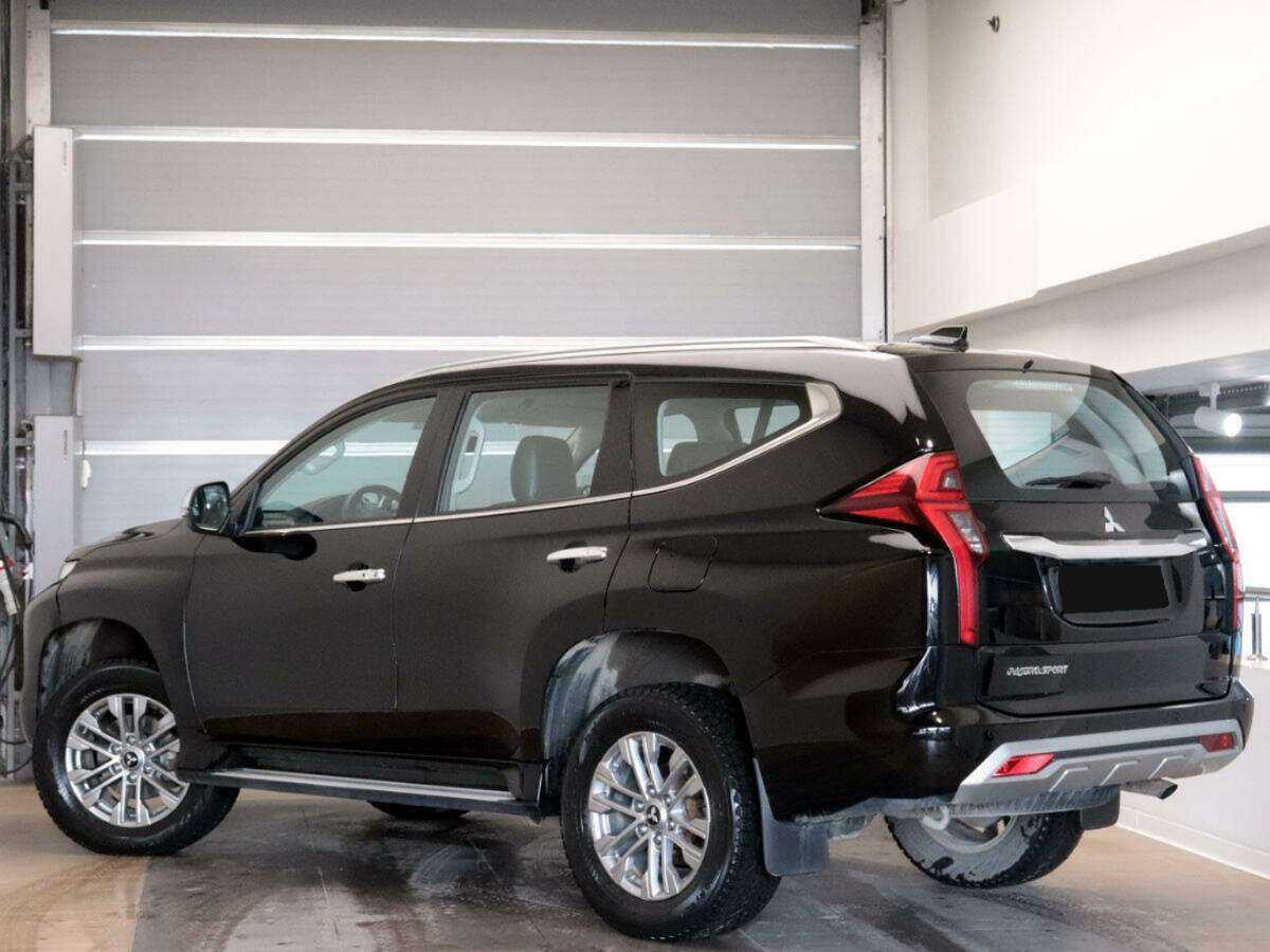 Mitsubishi Pajero Sport с пробегом — 2021 год. Фото: #4