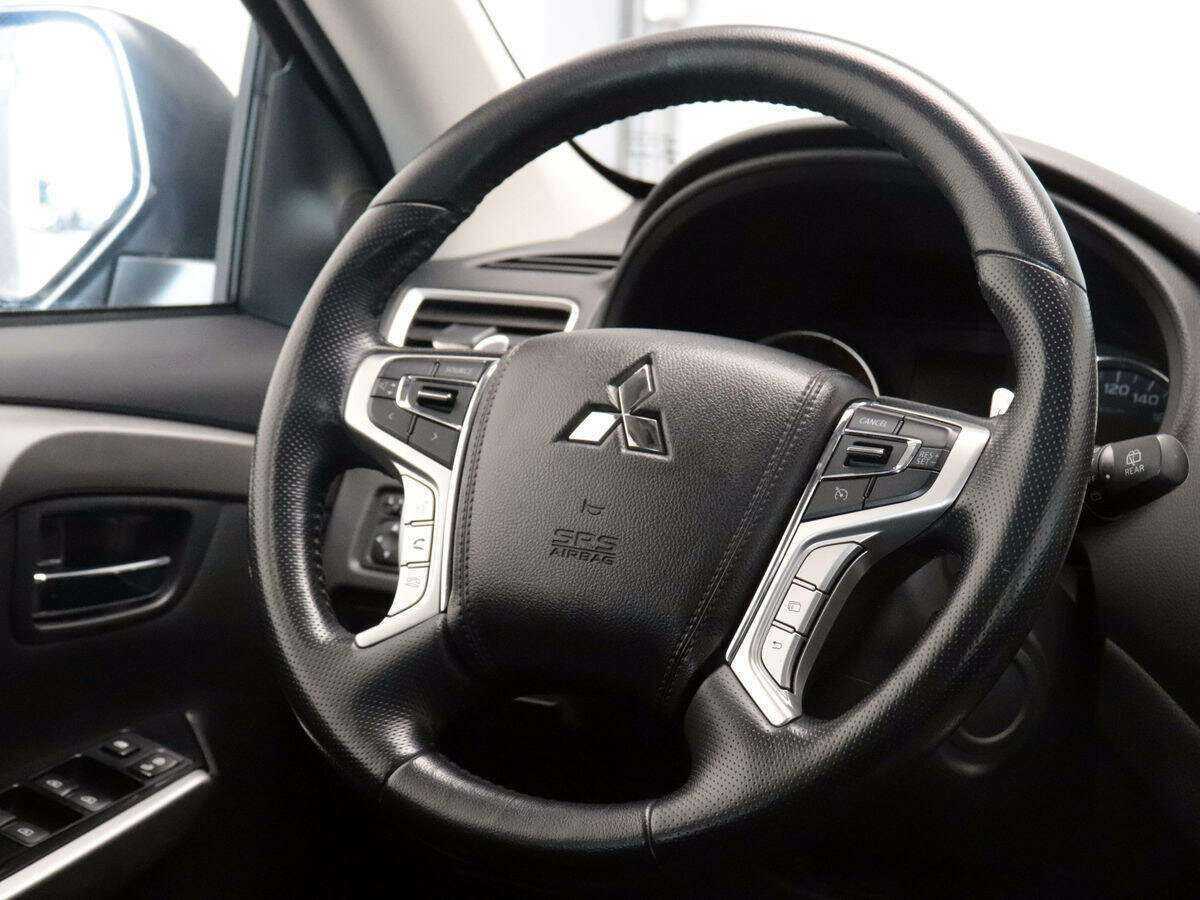 Mitsubishi Pajero Sport с пробегом — 2021 год. Фото: #11