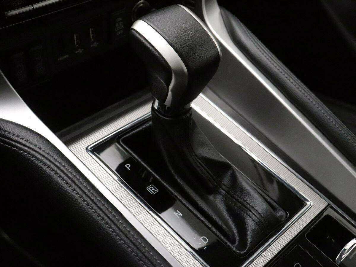 Mitsubishi Pajero Sport с пробегом — 2021 год. Фото: #16