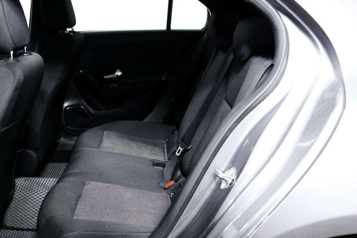 Mercedes-Benz A-Класс с пробегом — 2019 год. Фото: #11