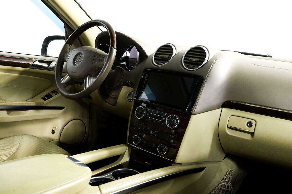 Mercedes-Benz GL-Класс с пробегом — 2007 год. Фото: #8