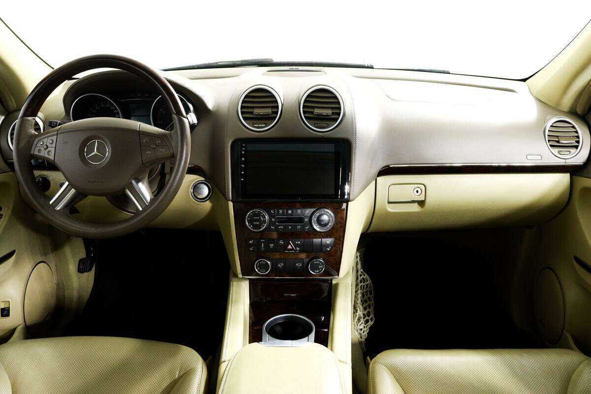 Mercedes-Benz GL-Класс с пробегом — 2007 год. Фото: #10