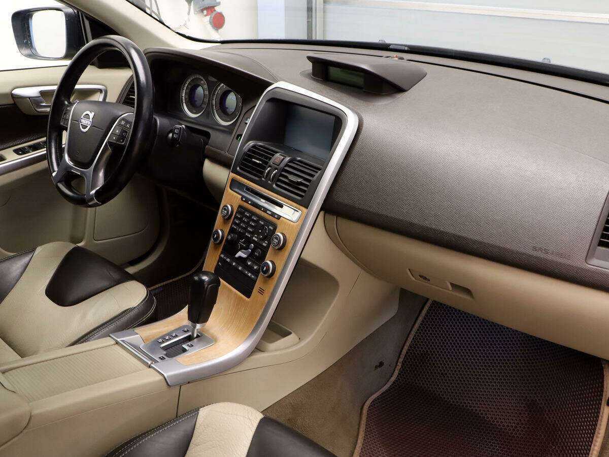 Volvo XC60 с пробегом — 2010 год. Фото: #5
