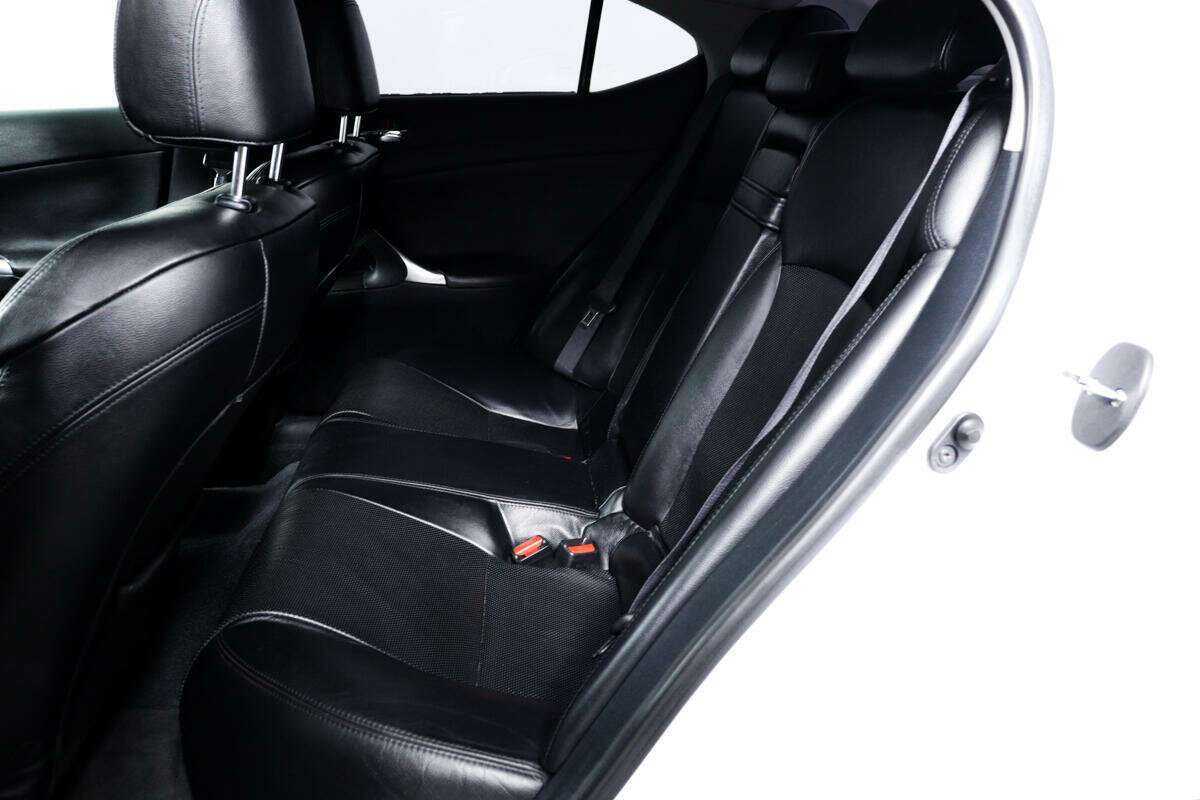 Lexus IS с пробегом — 2008 год. Фото: #11