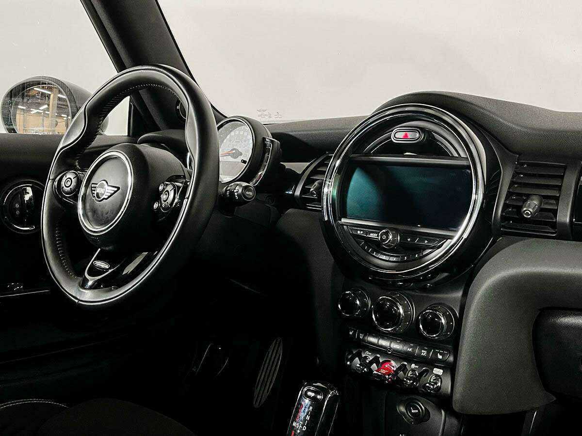 Mini Hatch с пробегом — 2018 год. Фото: #6