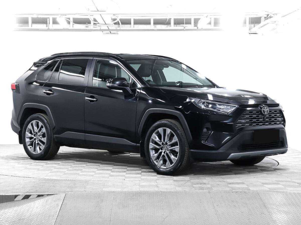 Toyota RAV4 с пробегом — 2019 год. Фото: #2