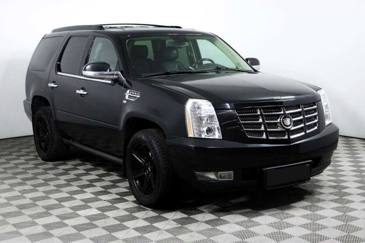 Cadillac Escalade с пробегом — 2012 год. Фото: #2