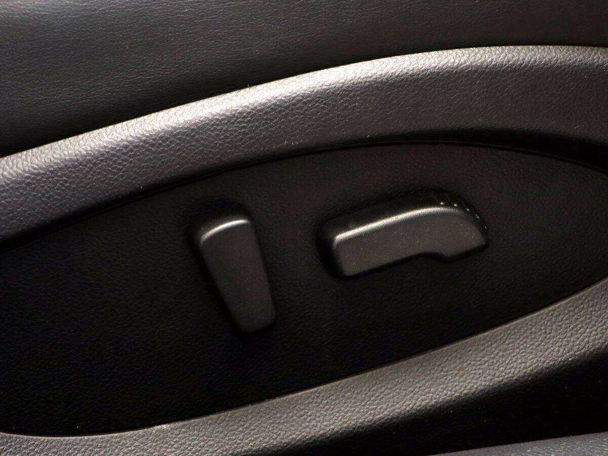 Infiniti FX с пробегом — 2010 год. Фото: #11