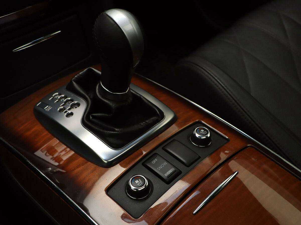 Infiniti FX с пробегом — 2010 год. Фото: #13