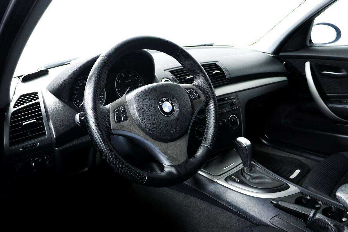 BMW 1 серии с пробегом — 2008 год. Фото: #12