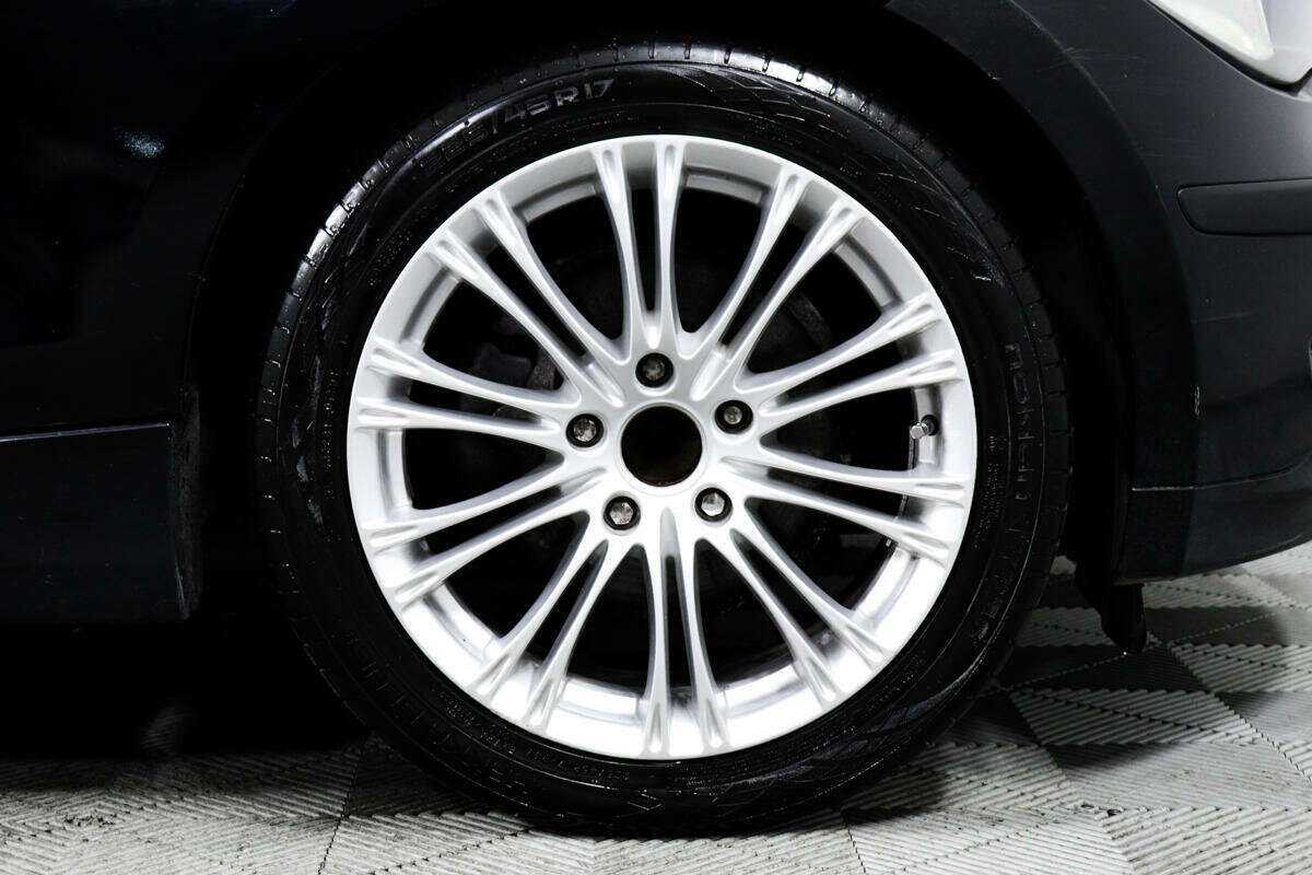 BMW 1 серии с пробегом — 2008 год. Фото: #13