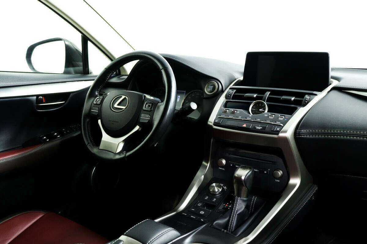 Lexus NX с пробегом — 2018 год. Фото: #8