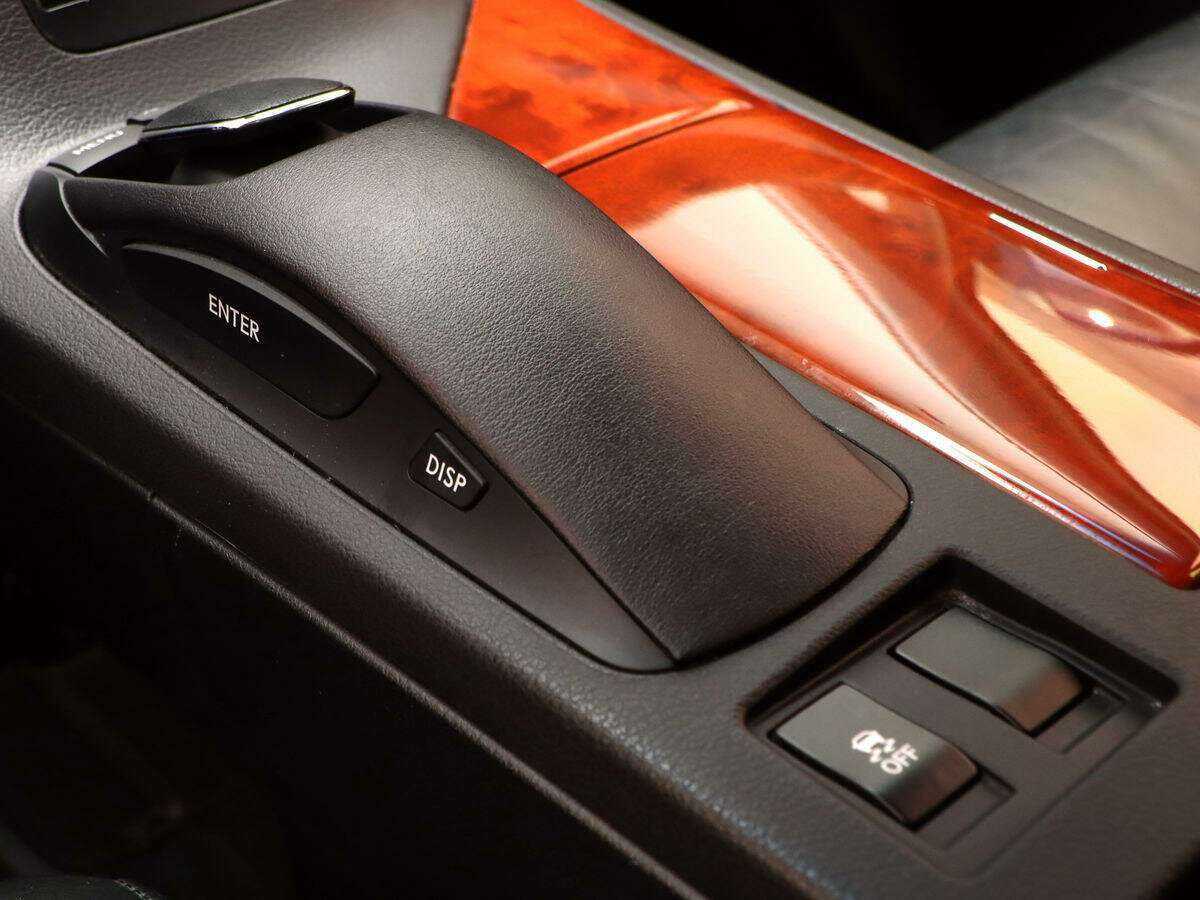 Lexus RX с пробегом — 2011 год. Фото: #15