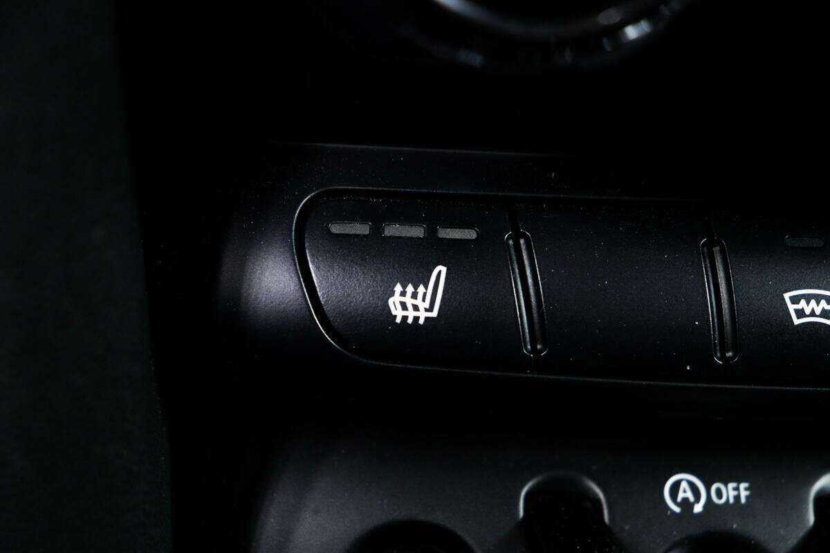 Mini Hatch с пробегом — 2018 год. Фото: #14