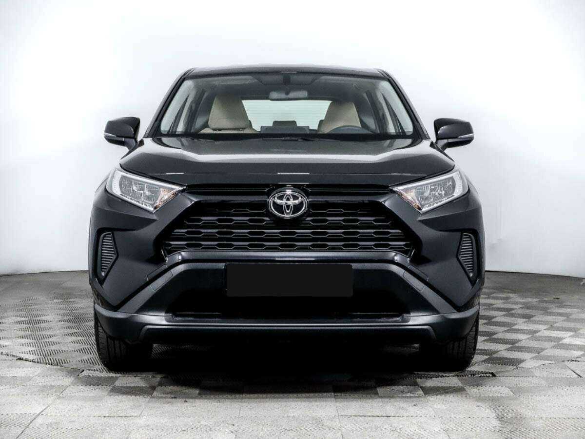 Toyota RAV4 с пробегом — 2022 год. Фото: #1