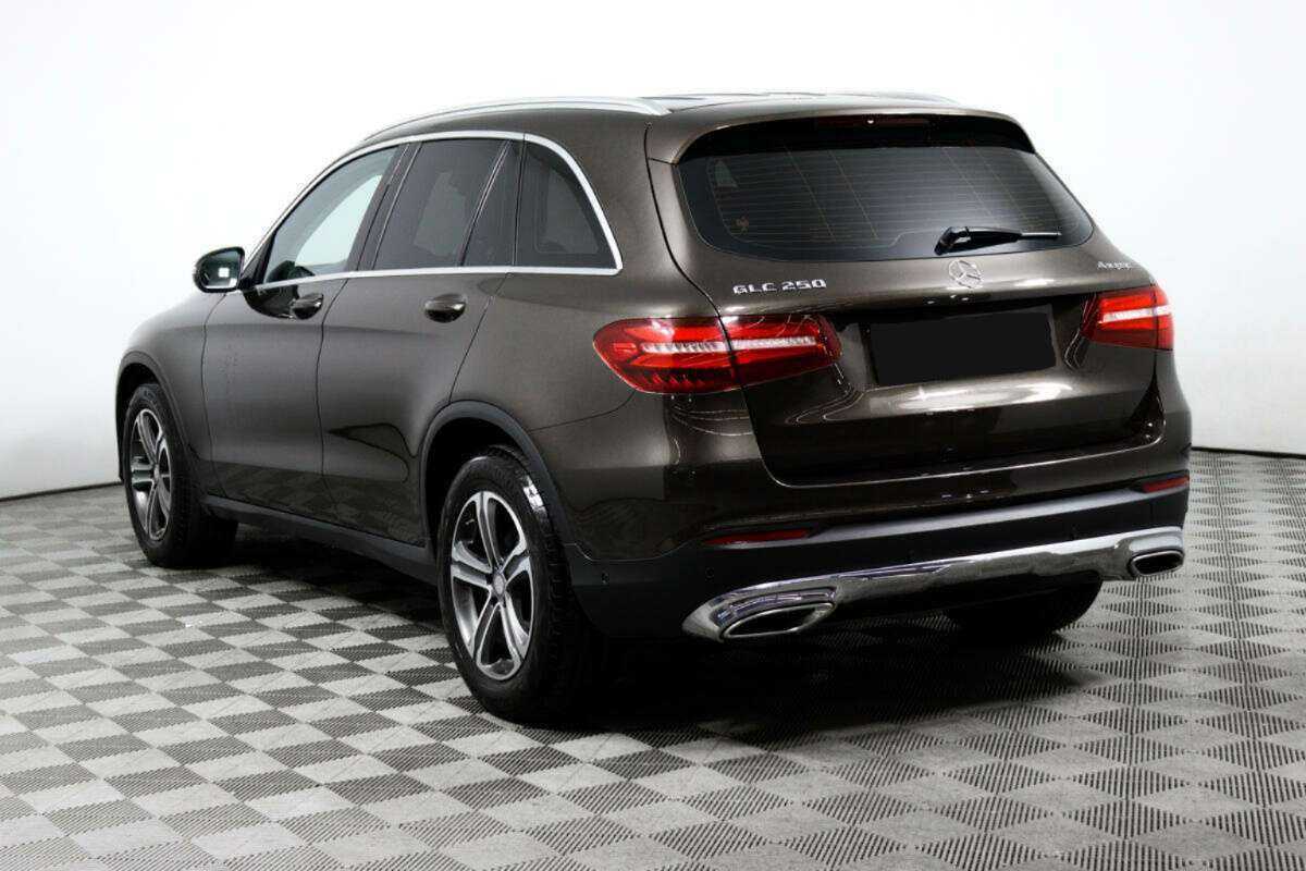 Mercedes-Benz GLC с пробегом — 2016 год. Фото: #6