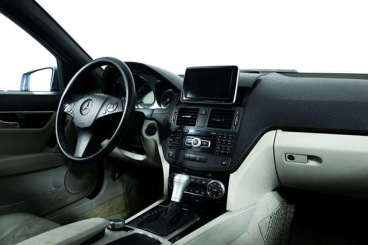 Mercedes-Benz C-Класс с пробегом — 2011 год. Фото: #8