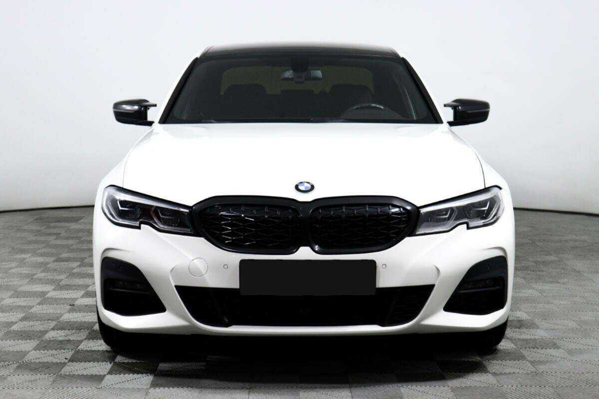 BMW 3 серии с пробегом — 2019 год. Фото: #1