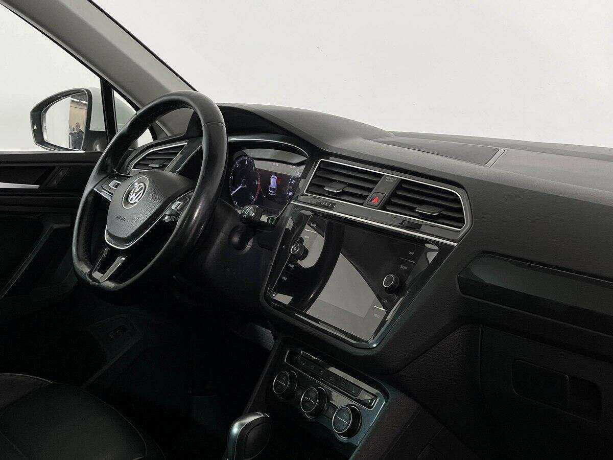 Volkswagen Tiguan с пробегом — 2018 год. Фото: #6