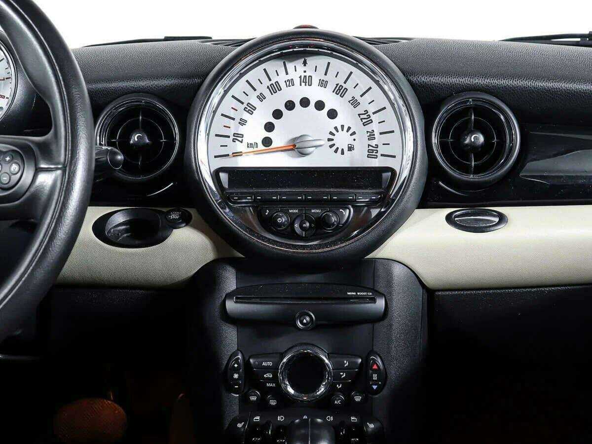 Mini Hatch с пробегом — 2012 год. Фото: #12