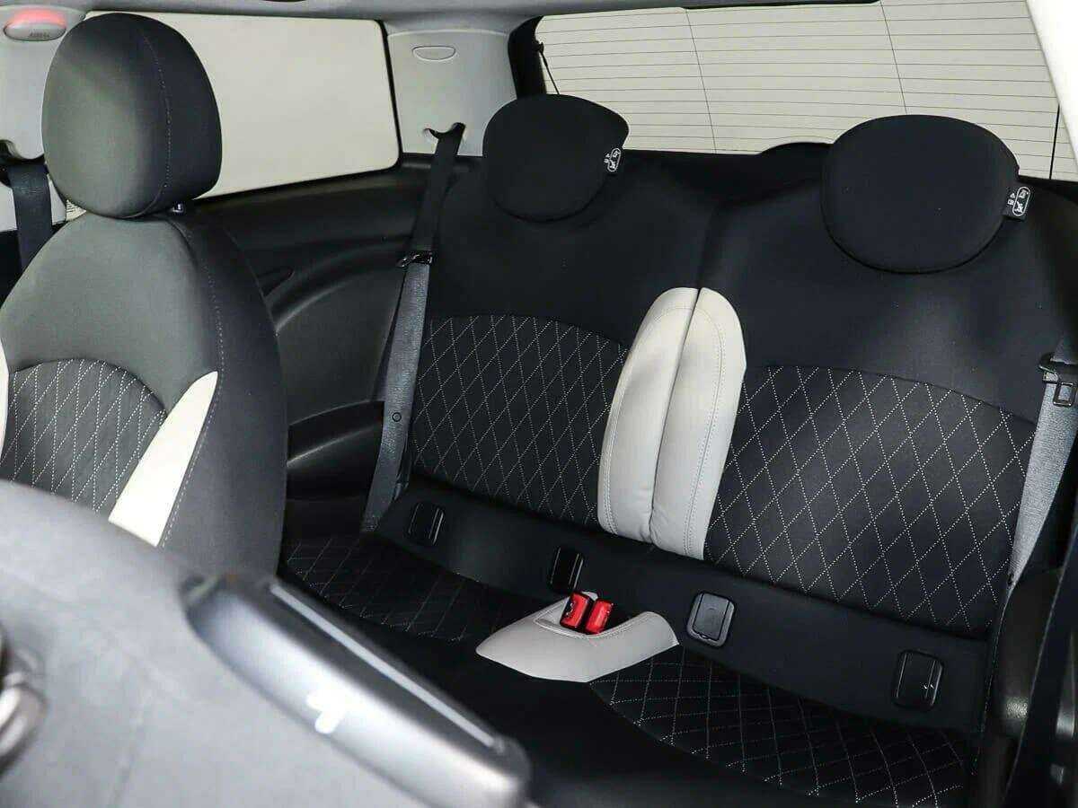 Mini Hatch с пробегом — 2012 год. Фото: #13