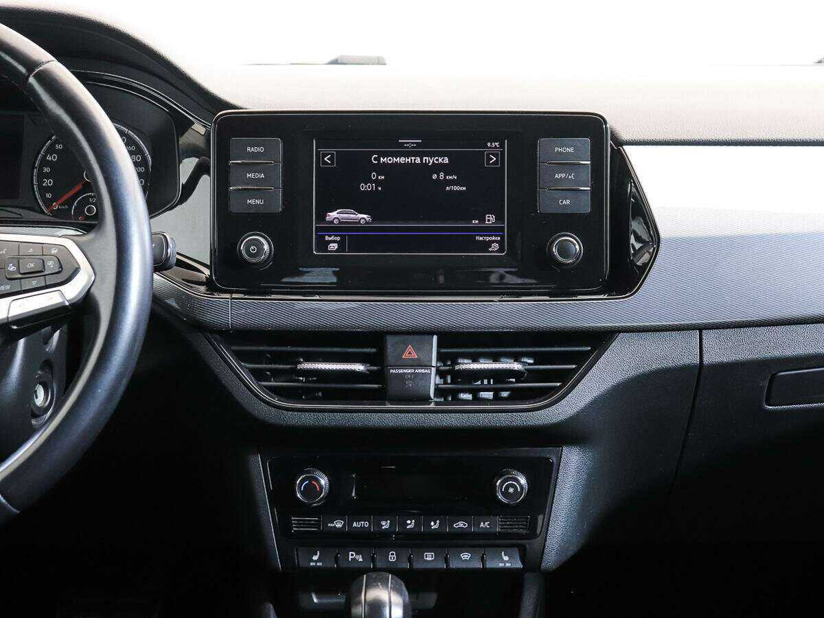 Volkswagen Polo с пробегом — 2020 год. Фото: #13