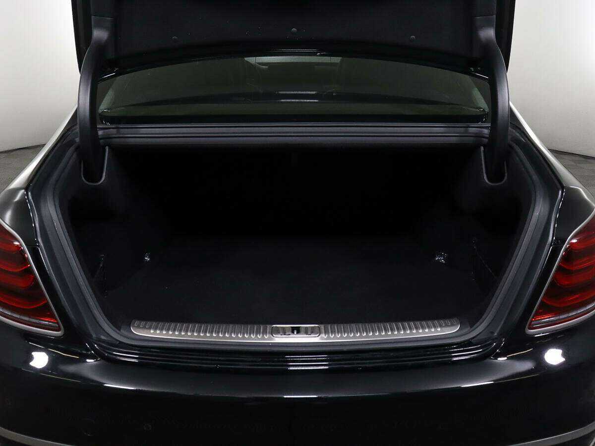 Kia K900 с пробегом — 2019 год. Фото: #8