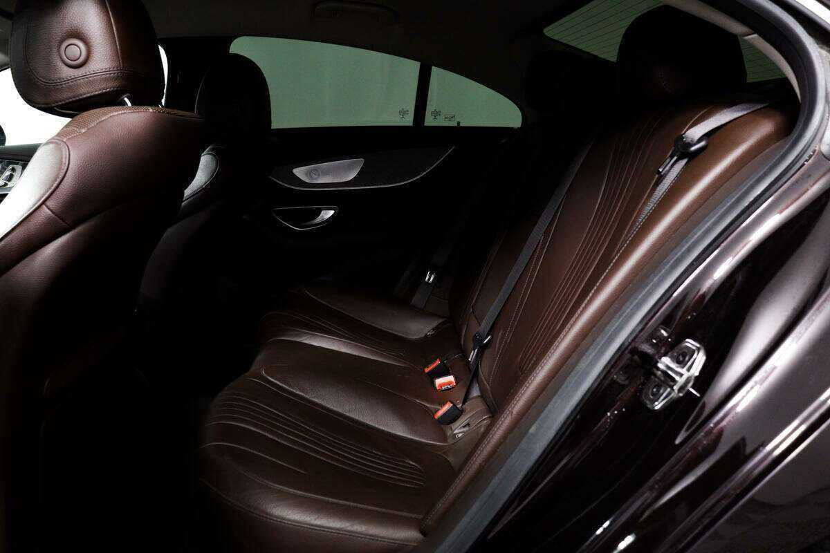 Mercedes-Benz CLS с пробегом — 2019 год. Фото: #11