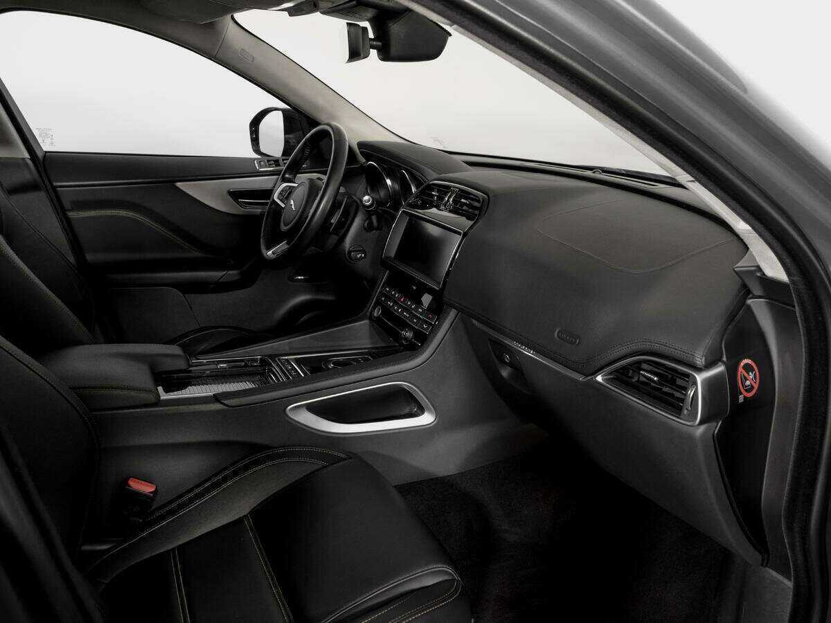 Jaguar F-Pace с пробегом — 2018 год. Фото: #8