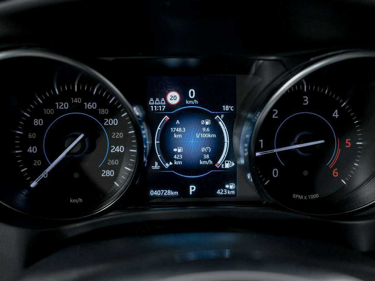 Jaguar F-Pace с пробегом — 2018 год. Фото: #10