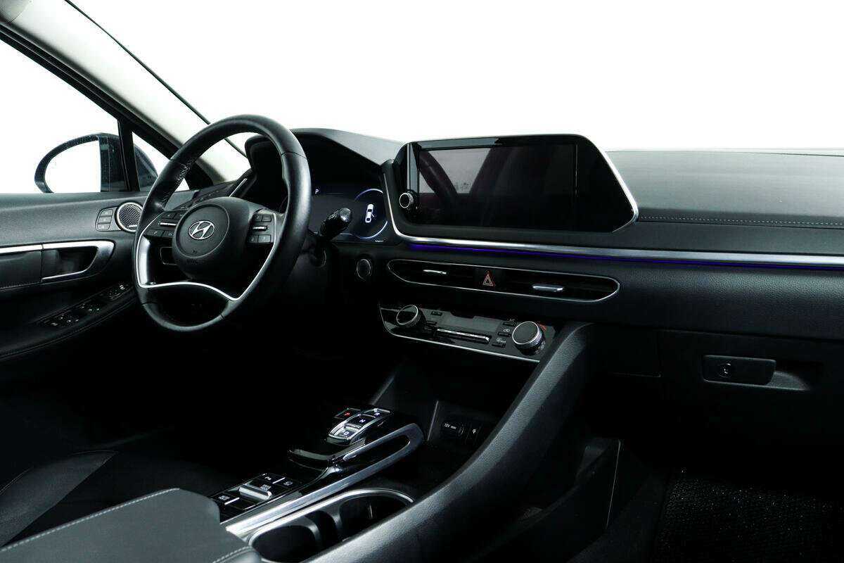 Hyundai Sonata с пробегом — 2021 год. Фото: #5