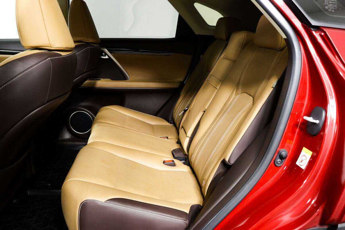 Lexus RX с пробегом — 2018 год. Фото: #11