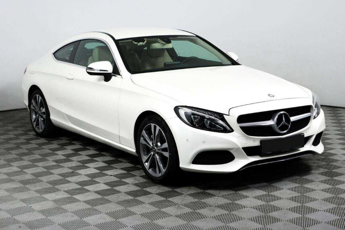 Mercedes-Benz C-Класс с пробегом — 2017 год. Фото: #2