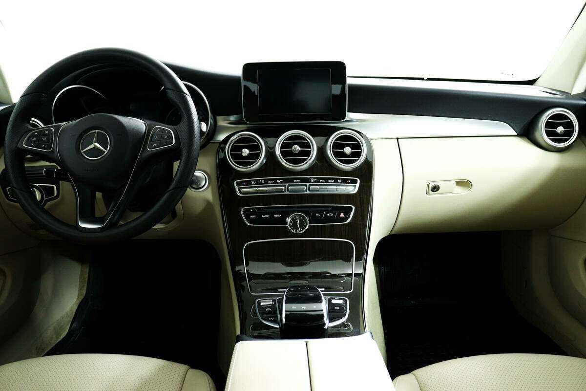 Mercedes-Benz C-Класс с пробегом — 2017 год. Фото: #10