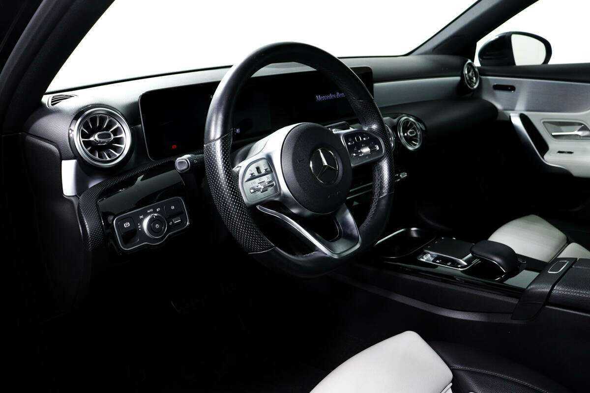 Mercedes-Benz A-Класс с пробегом — 2019 год. Фото: #12