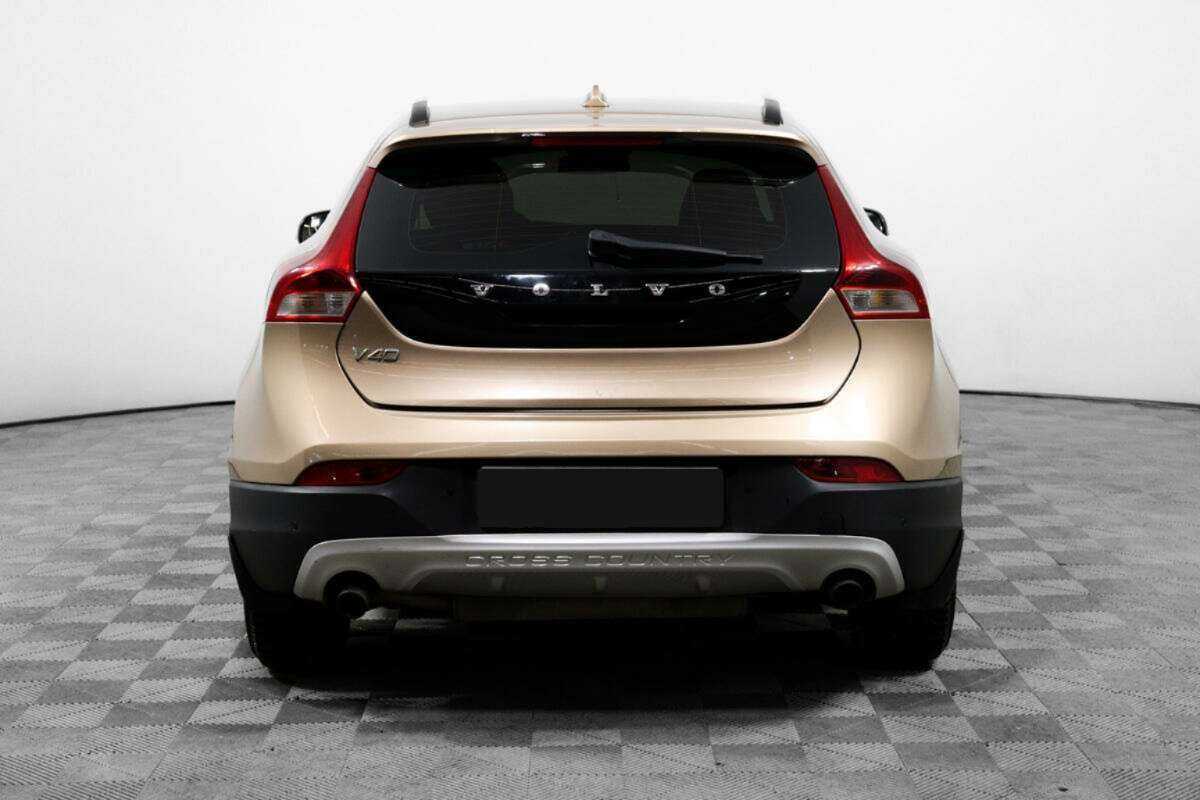 Volvo V40 Cross Country с пробегом — 2013 год. Фото: #5