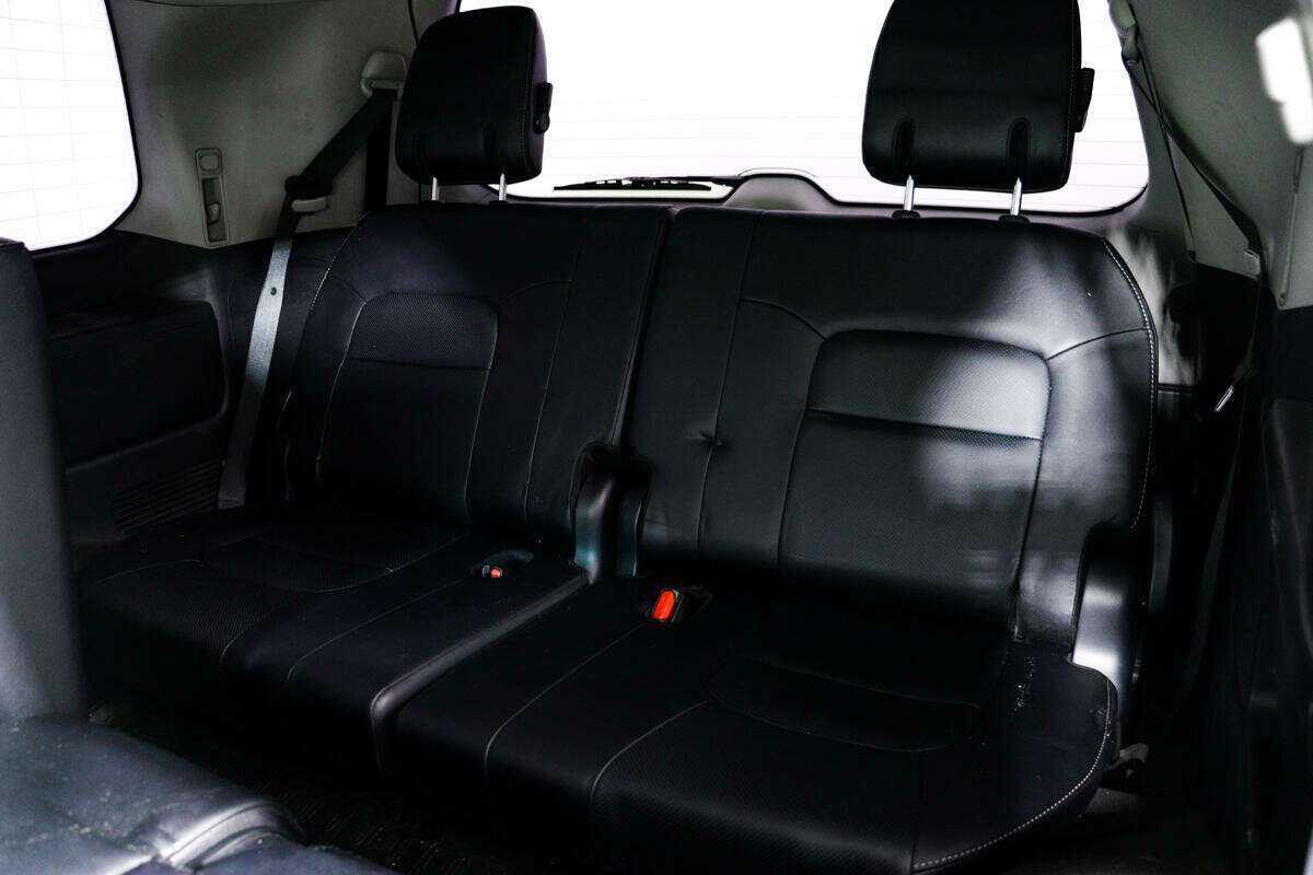 Toyota Land Cruiser с пробегом — 2012 год. Фото: #13