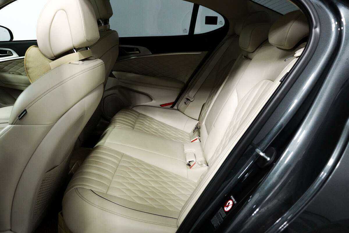 Genesis G70 с пробегом — 2019 год. Фото: #11