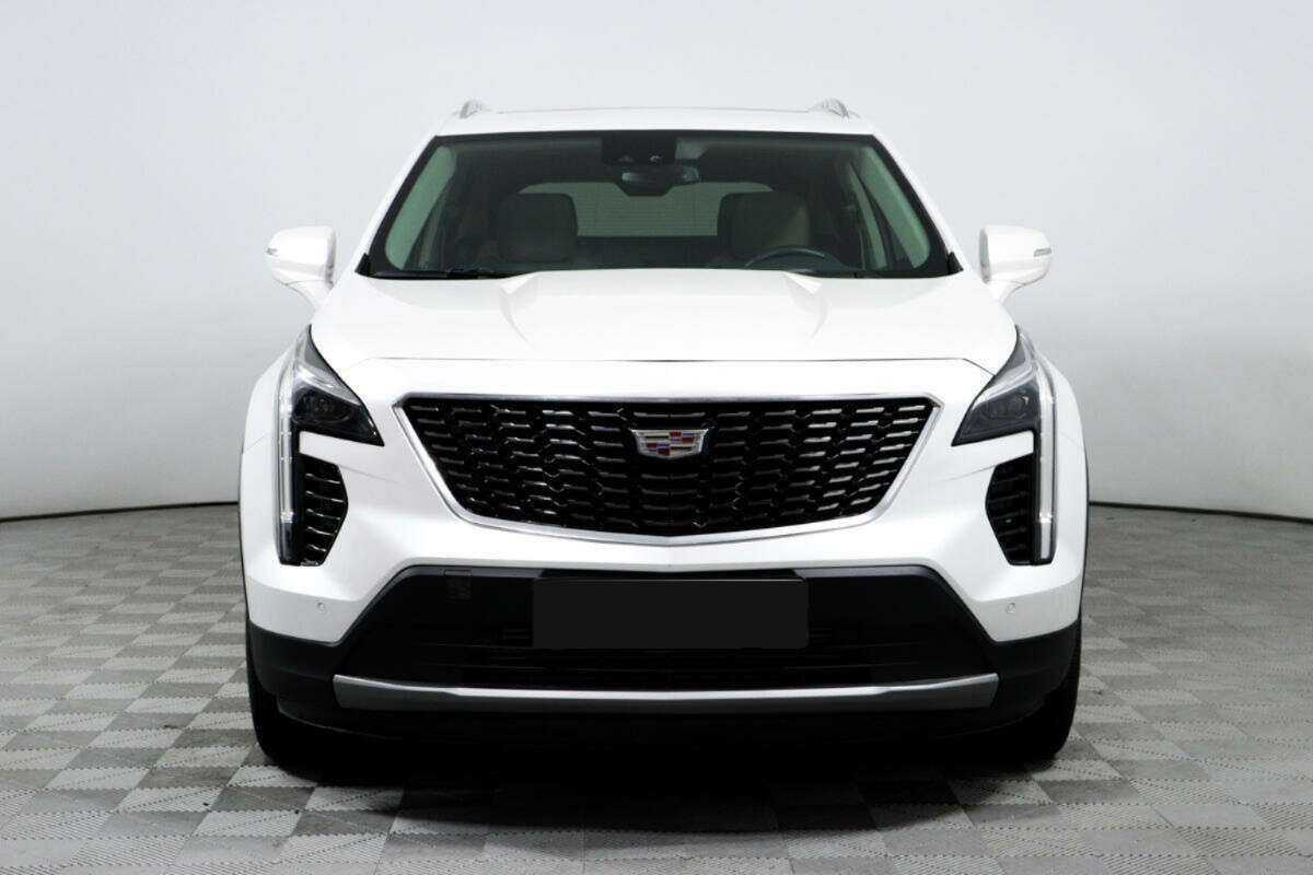 Cadillac XT4 с пробегом — 2020 год. Фото: #1